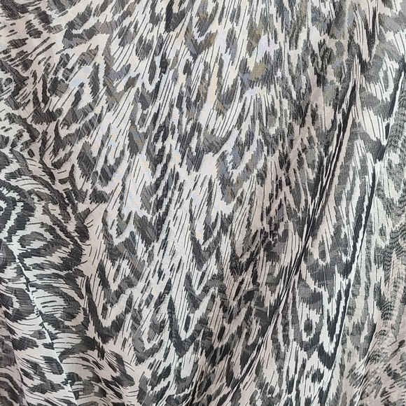 Janette Plus Grey Cheetah Semi Sheer Tunic Blouse | 2XL - Picture 6 of 7